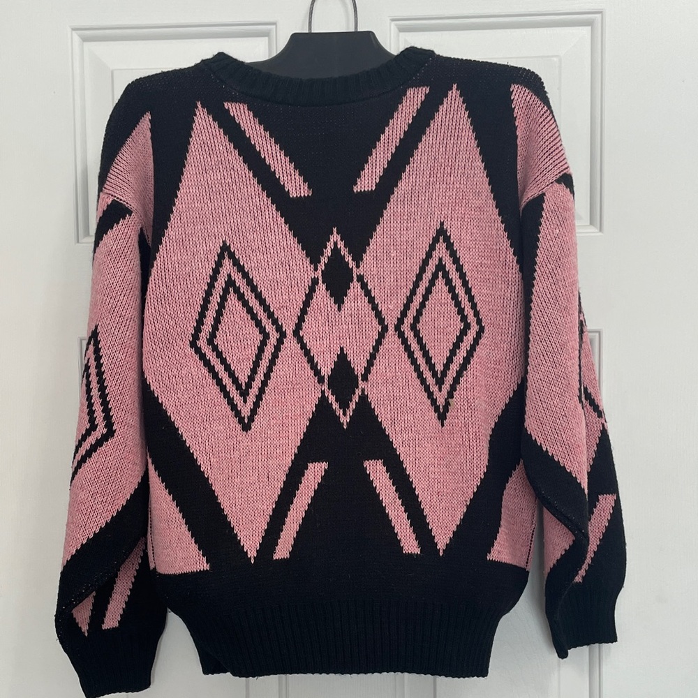 Geometric Patterned Pink and Black Sweater